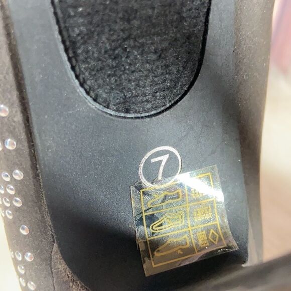 Ed Hardy Gray Suede Bootie Heels - Picture 7 of 7